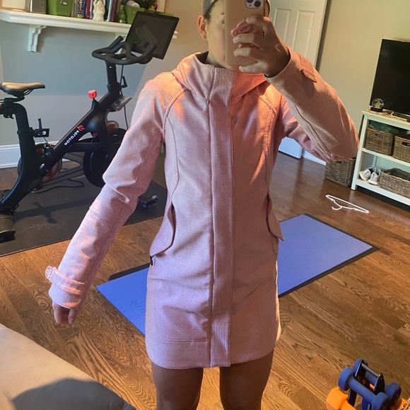 TNA Long Pink Jacket - Picture 2 of 2